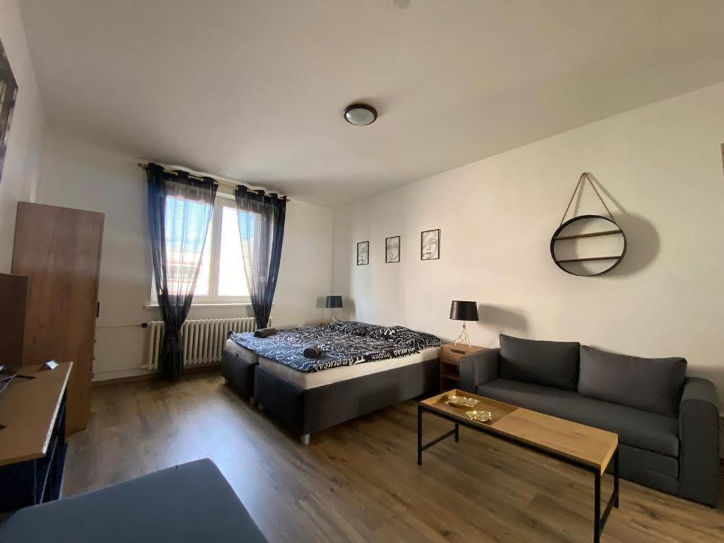 Cerna Ruze - Apartman 4 플젠 외부 사진